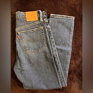 Women’s Levi’s 501 Jeans Size 27x28L